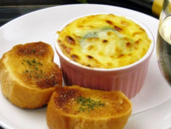 居酒屋 月うさぎ「もつ鍋 焼き鳥 刺し身」がおすすめ｜東京都｜台東区｜荒川区